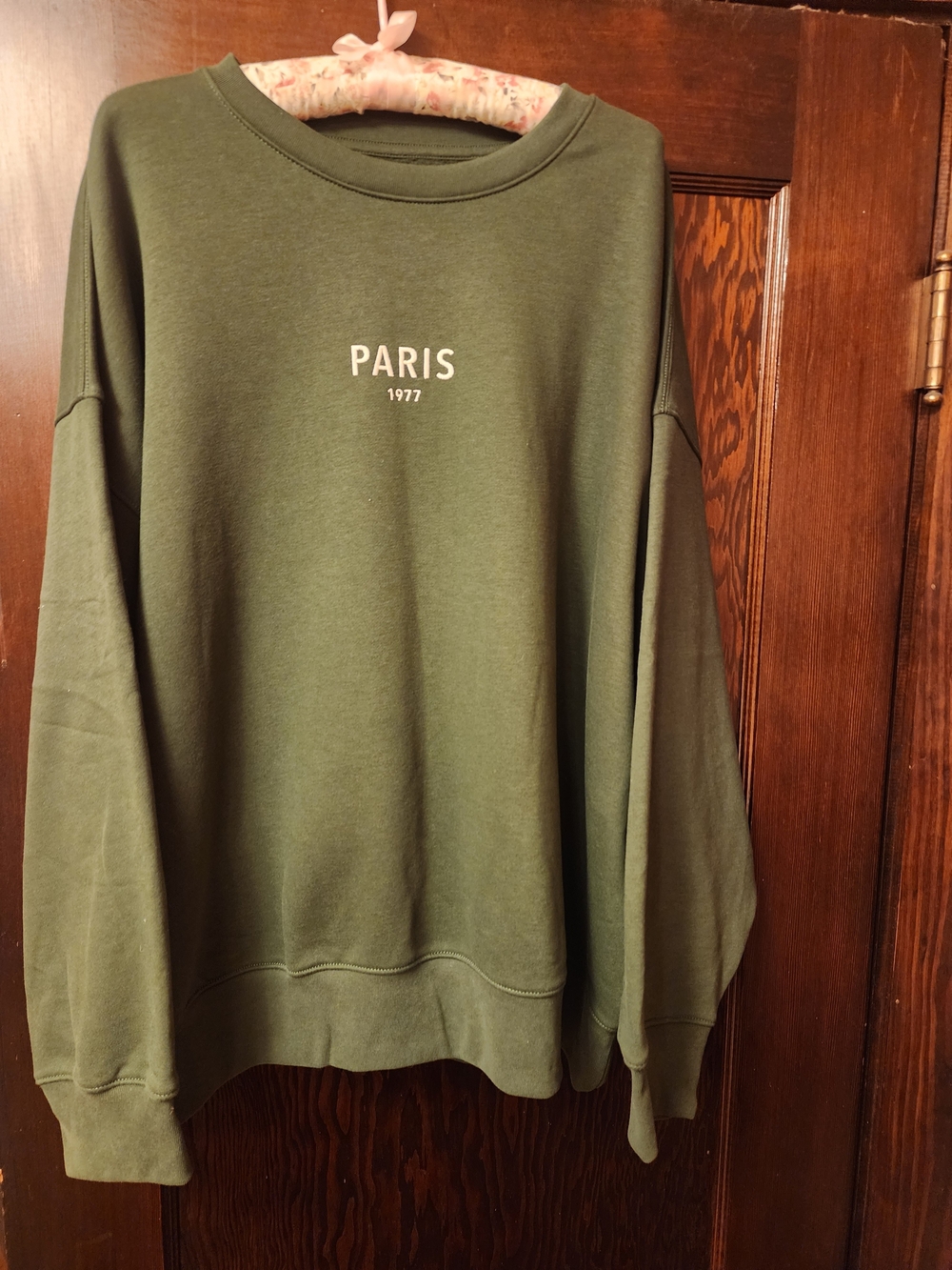American Eagle Olive Green 'PARIS 1977' Crewneck Sweatshirt